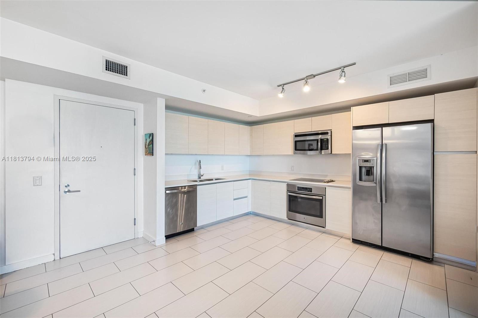 4250 Biscayne Blvd #1605, Miami FL 33137