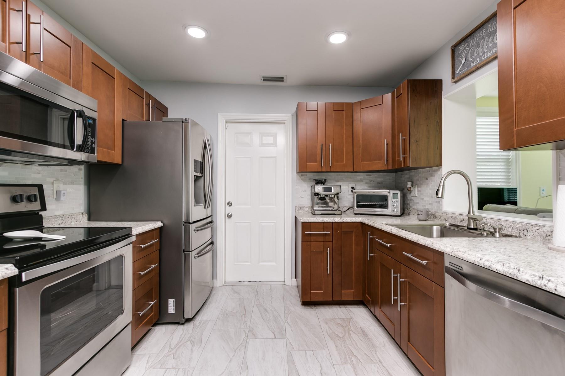 8105 Nw 59th St Tamarac FL 33321 | F10506831