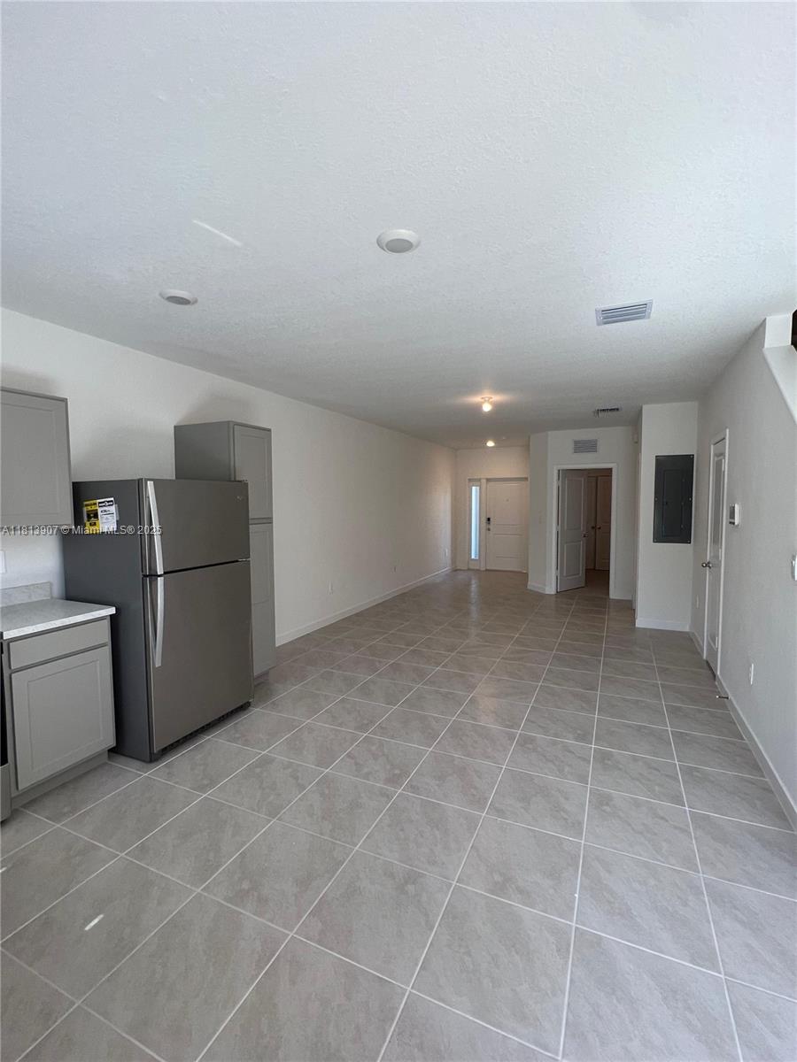326 NE 1st Dr, Florida City, Florida image 2