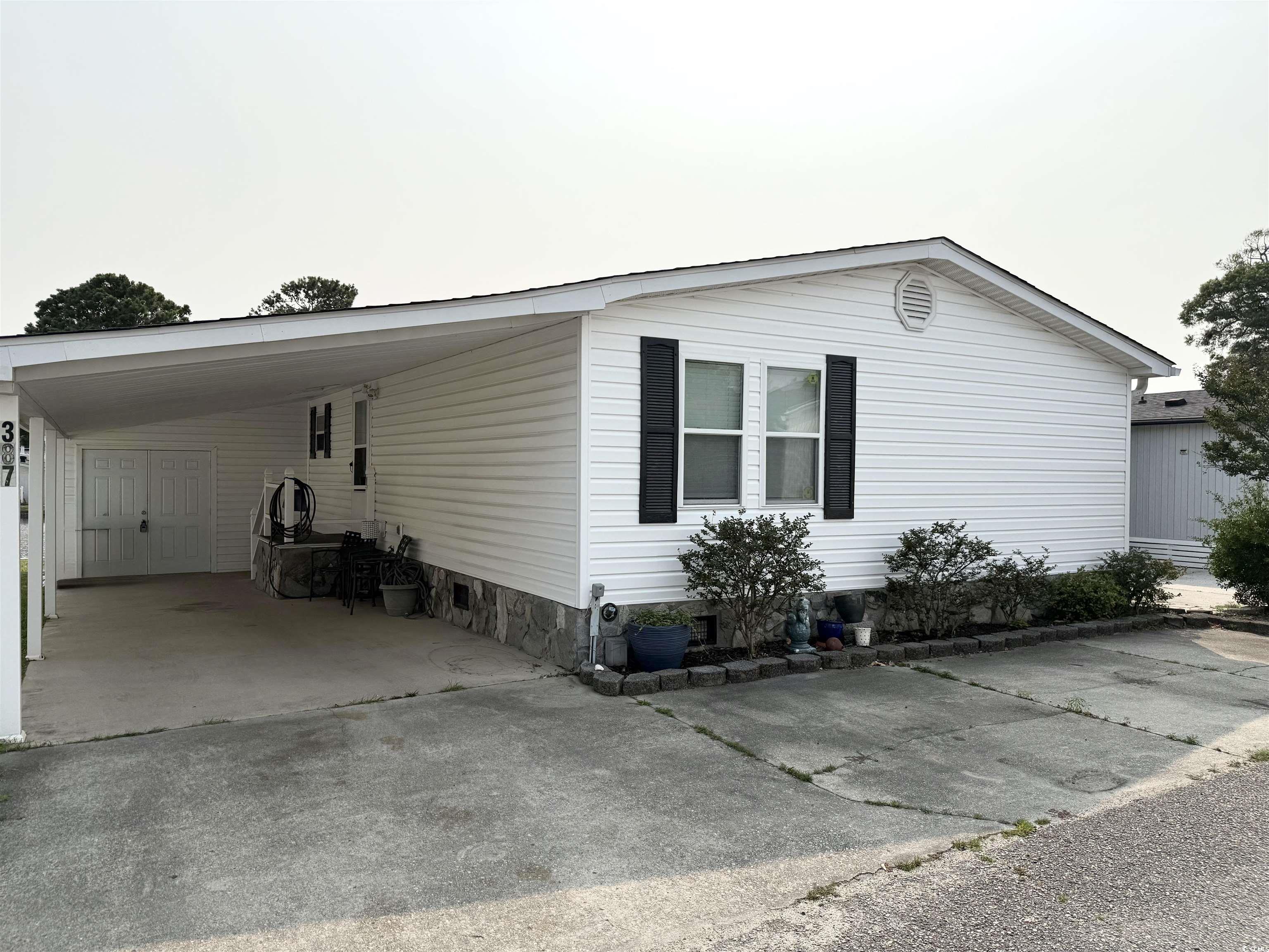 387 Twin Lake Dr. Surfside Beach, SC 29575