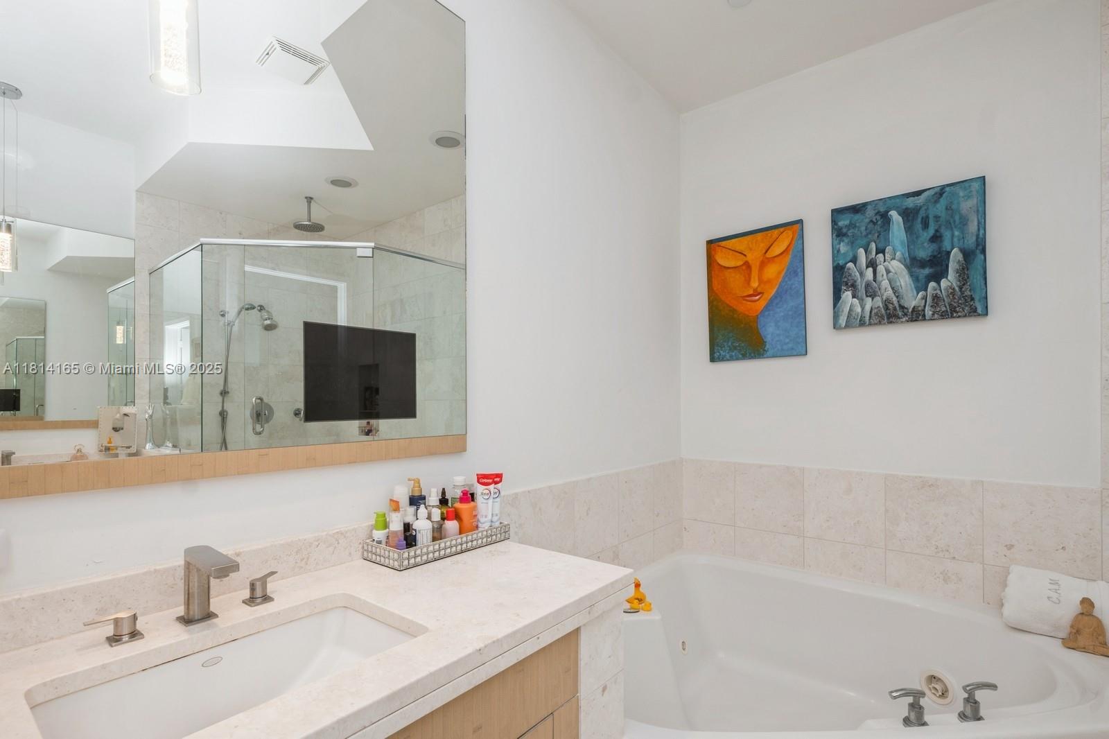 900 Brickell Key Blvd #1702, Miami FL 33131