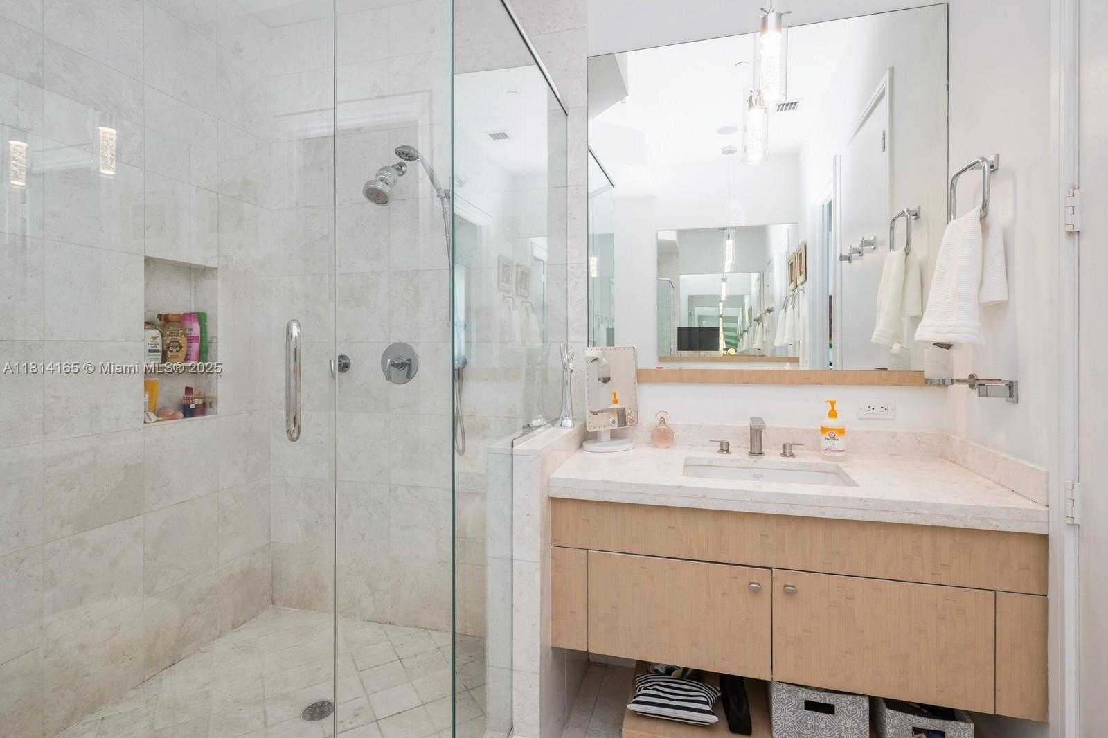 900 Brickell Key Blvd #1702, Miami FL 33131