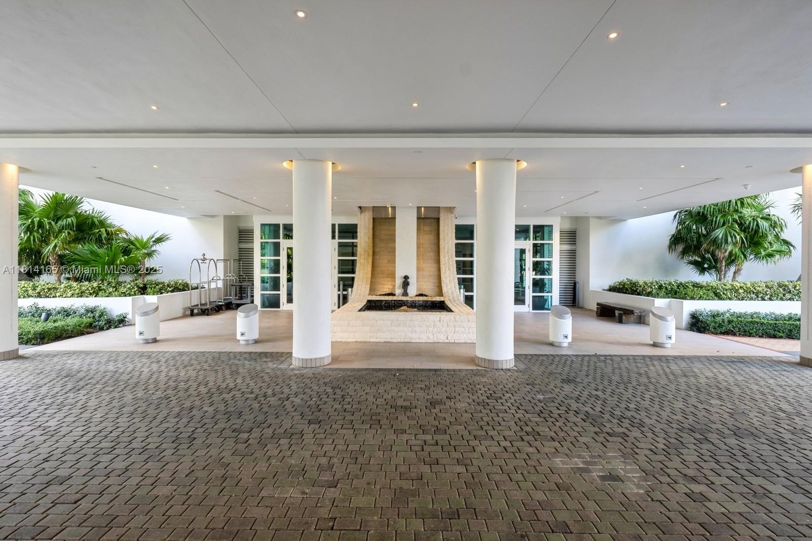 900 Brickell Key Blvd #1702, Miami FL 33131