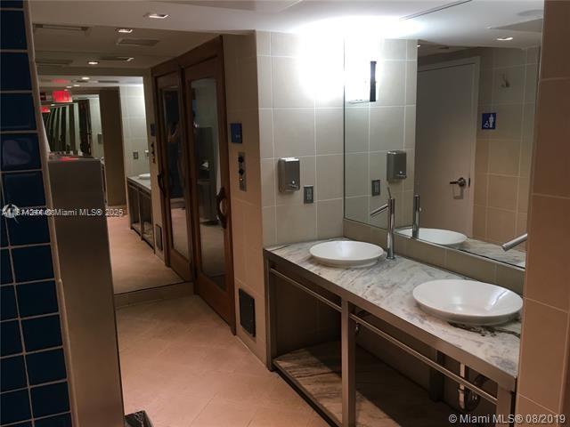 335 S Biscayne Blvd #2404, Miami FL 33131