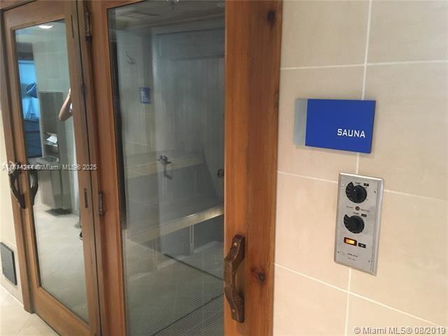 335 S Biscayne Blvd #2404, Miami FL 33131