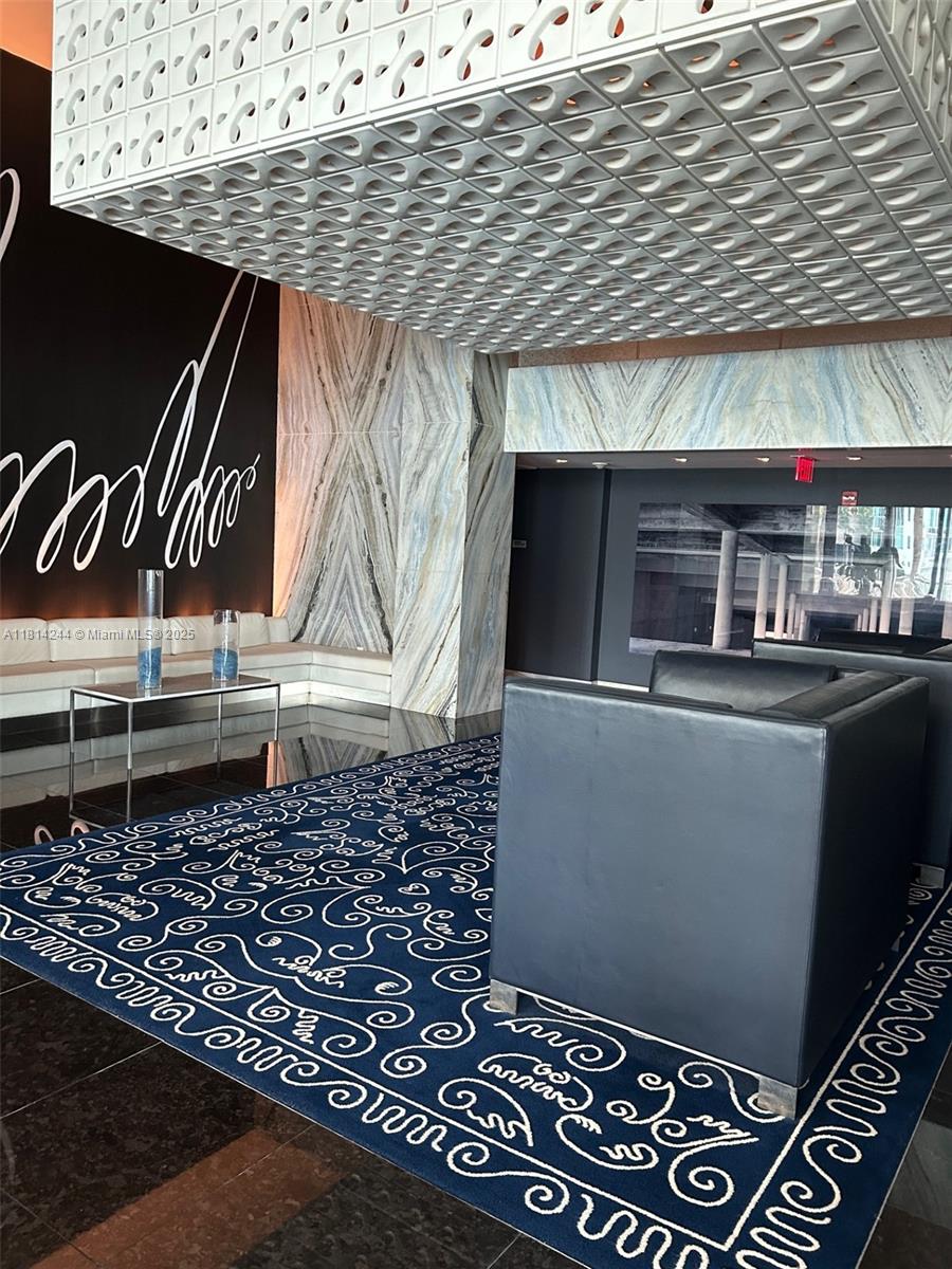 335 S Biscayne Blvd #2404, Miami FL 33131