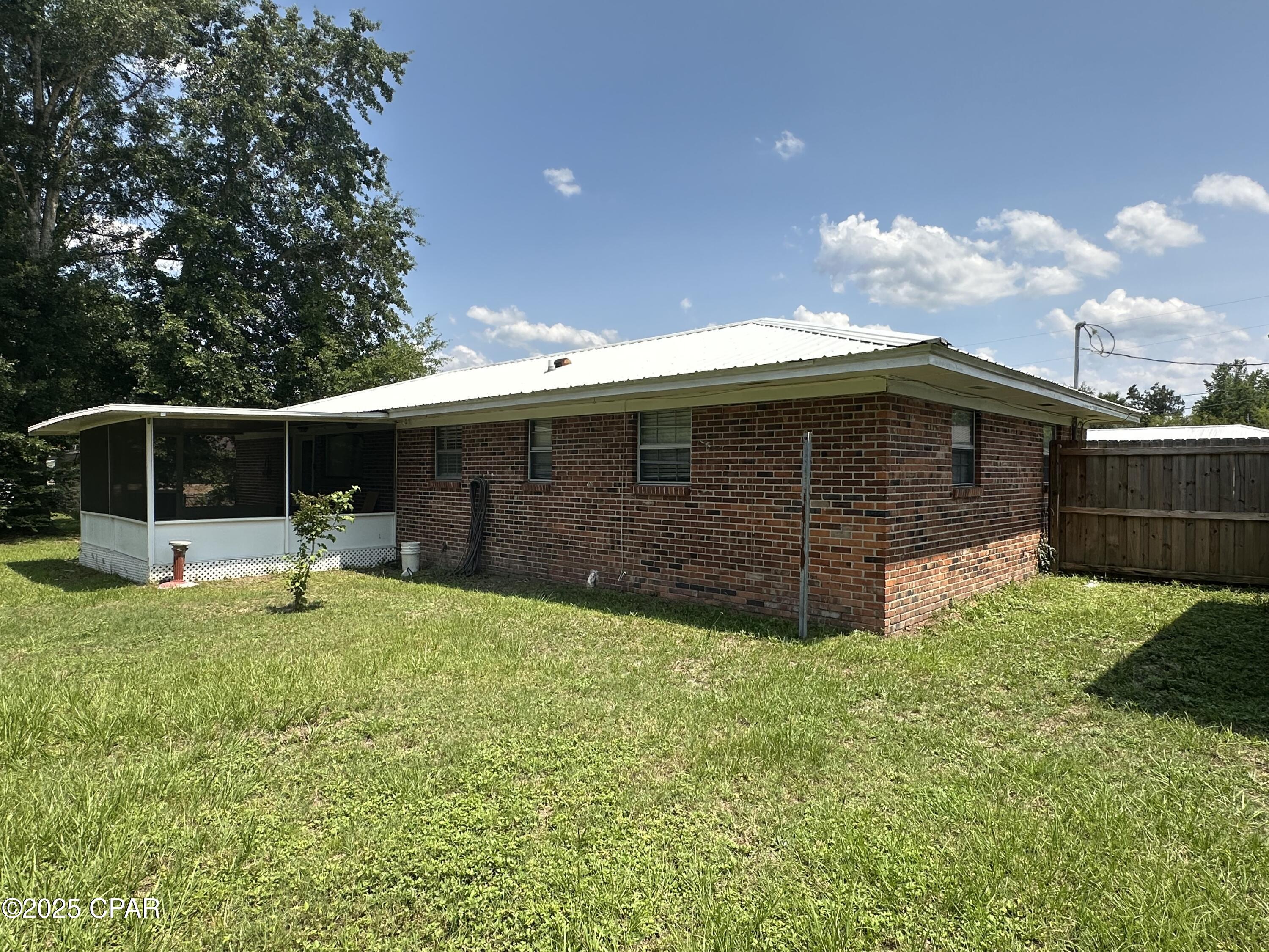 2586 Mckinnon Street, Cottondale, Florida image 19