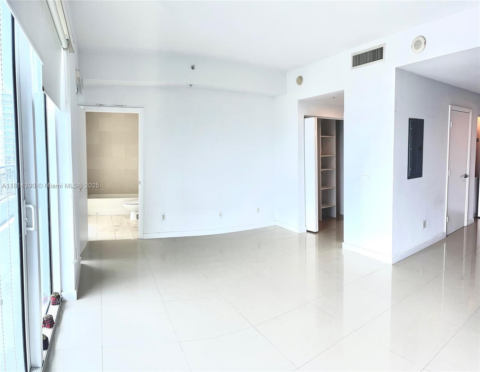 60 SW 13th St #1719, Miami FL 33130