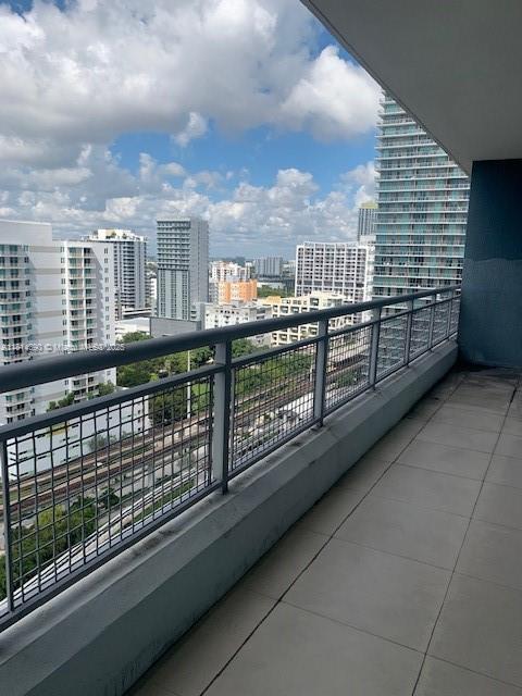 60 SW 13th St #1719, Miami FL 33130