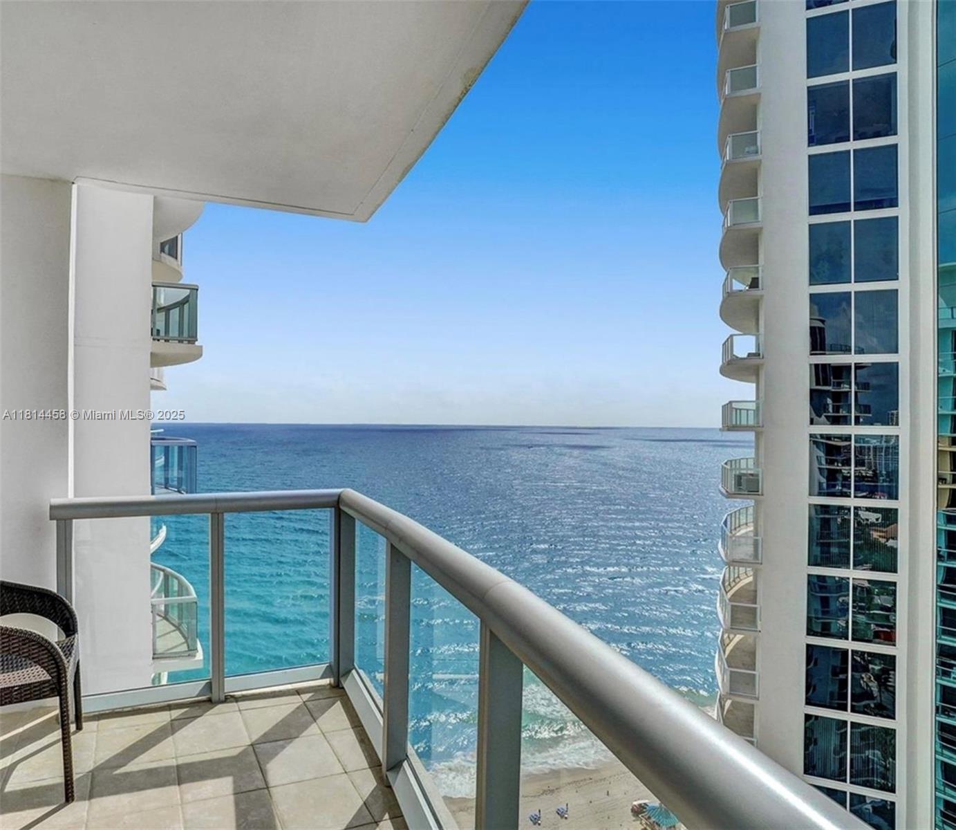18683 Collins Ave Unit 2510, Sunny Isles Beach, Florida 33160