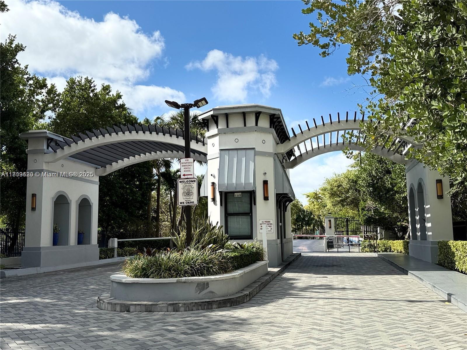 Spacious Waterfront Townhome on Private Island
Beautiful 3 bed, 2.5 bath townhome with vaulted skylight ceilings, open kitchen, marble floors, and a patio with serene water views. Includes a one-car garage plus assigned front parking. Deeded dock fits up to a 20' boat. Enjoy a new roof, fresh exterior paint, impact front door, and airy, light-filled interiors.

Located just across from the ocean with multiple beach access points. Resort-style amenities include two pools, tennis courts, gym, clubhouse, and 24/7 gated security with patrol. HOA covers insurance, water, HD cable, and internet. Top-rated A schools nearby.