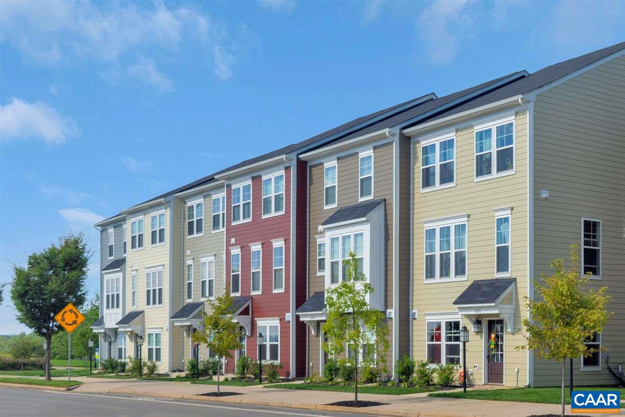 3548 Grand Forks Blvd