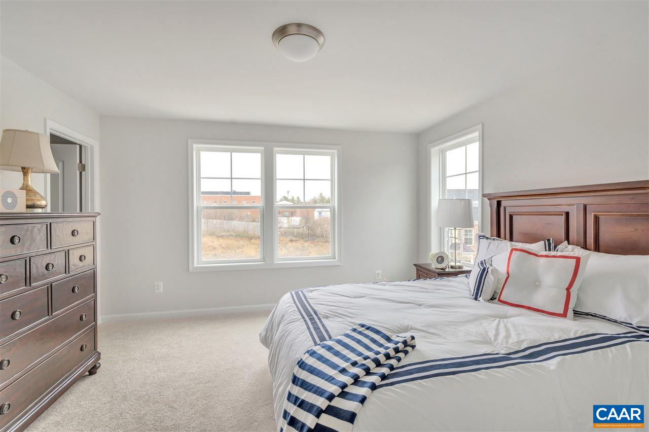 3548 Grand Forks Blvd