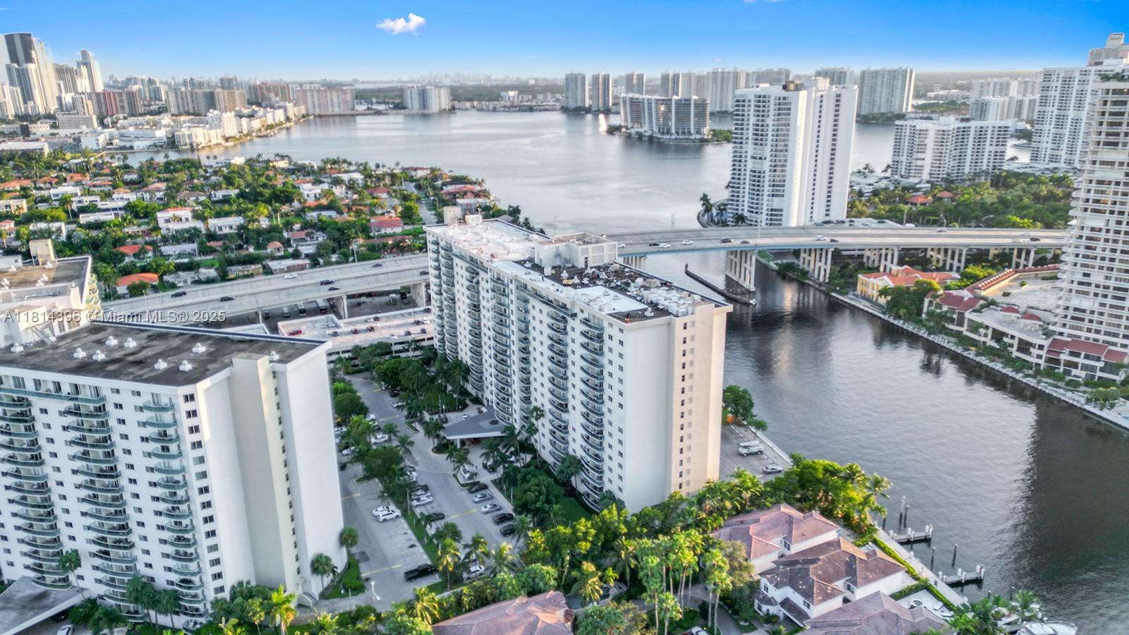 19390 Collins Ave #PH-7, Sunny Isles Beach, Florida image 31