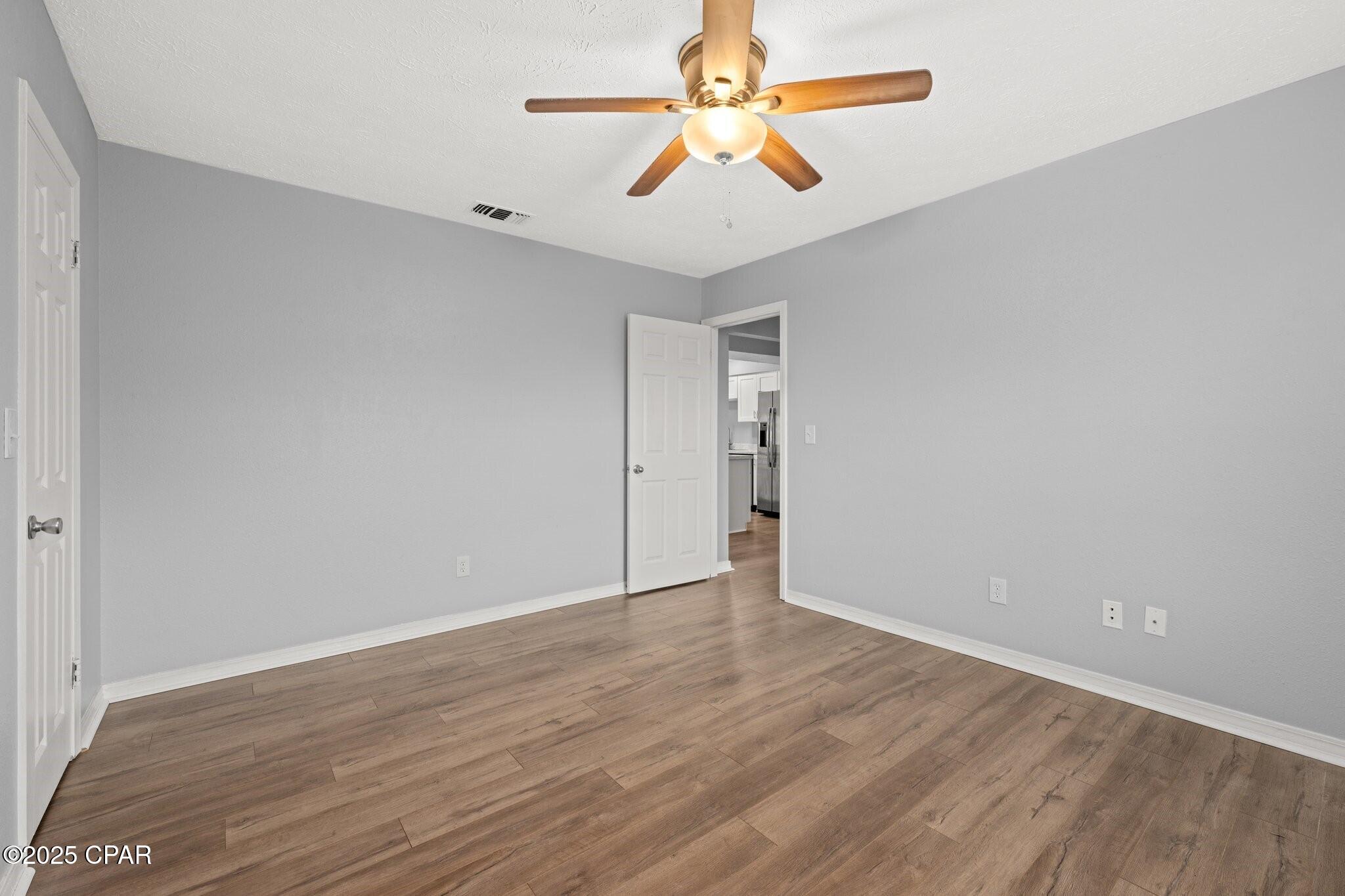 Image 10 For 5102 Hickory Street