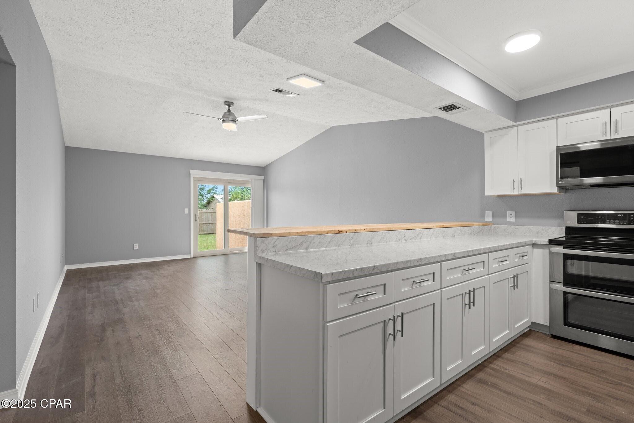 Image 3 For 5102 Hickory Street