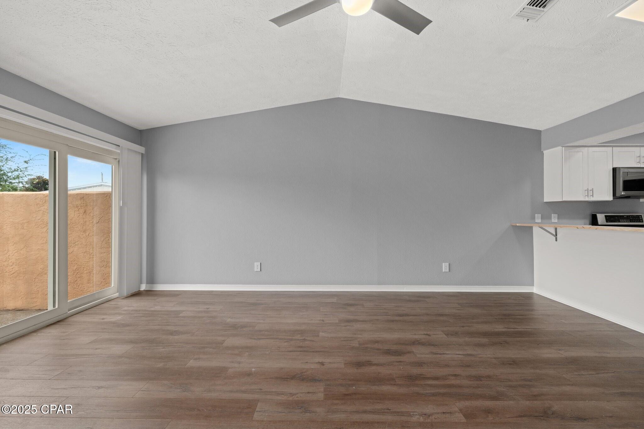 Image 9 For 5102 Hickory Street
