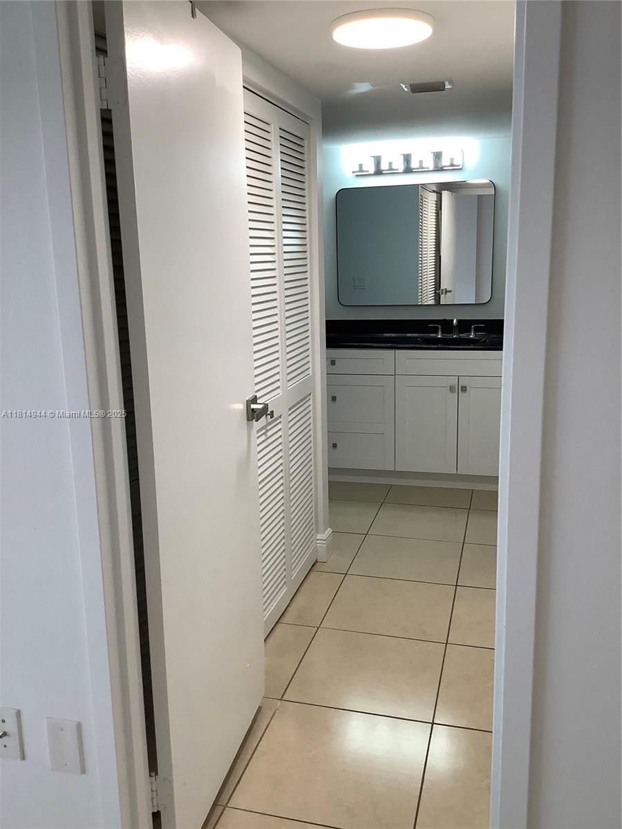 2333 Brickell Ave #615, Miami FL 33129