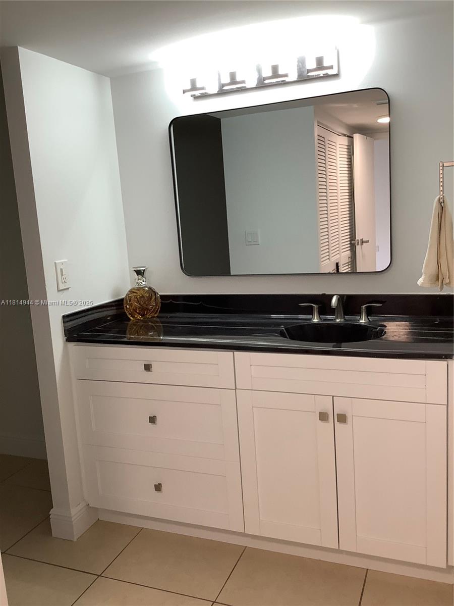 2333 Brickell Ave #615, Miami FL 33129