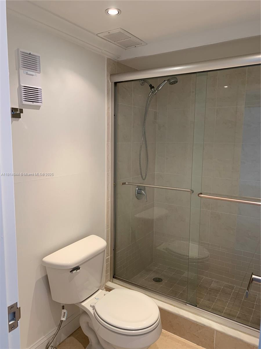 2333 Brickell Ave #615, Miami FL 33129