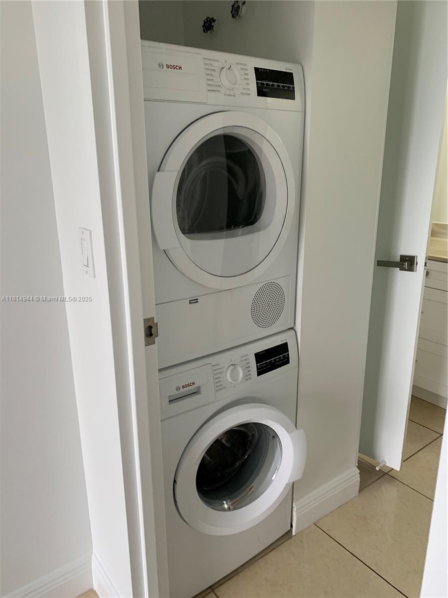 2333 Brickell Ave #615, Miami FL 33129