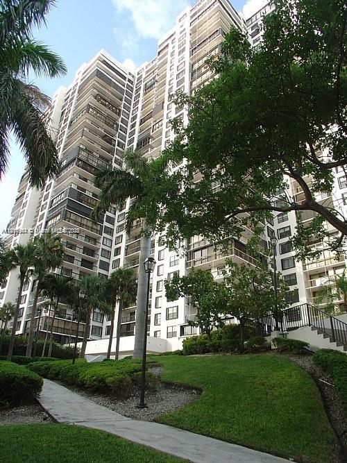 2333 Brickell Ave #615, Miami FL 33129
