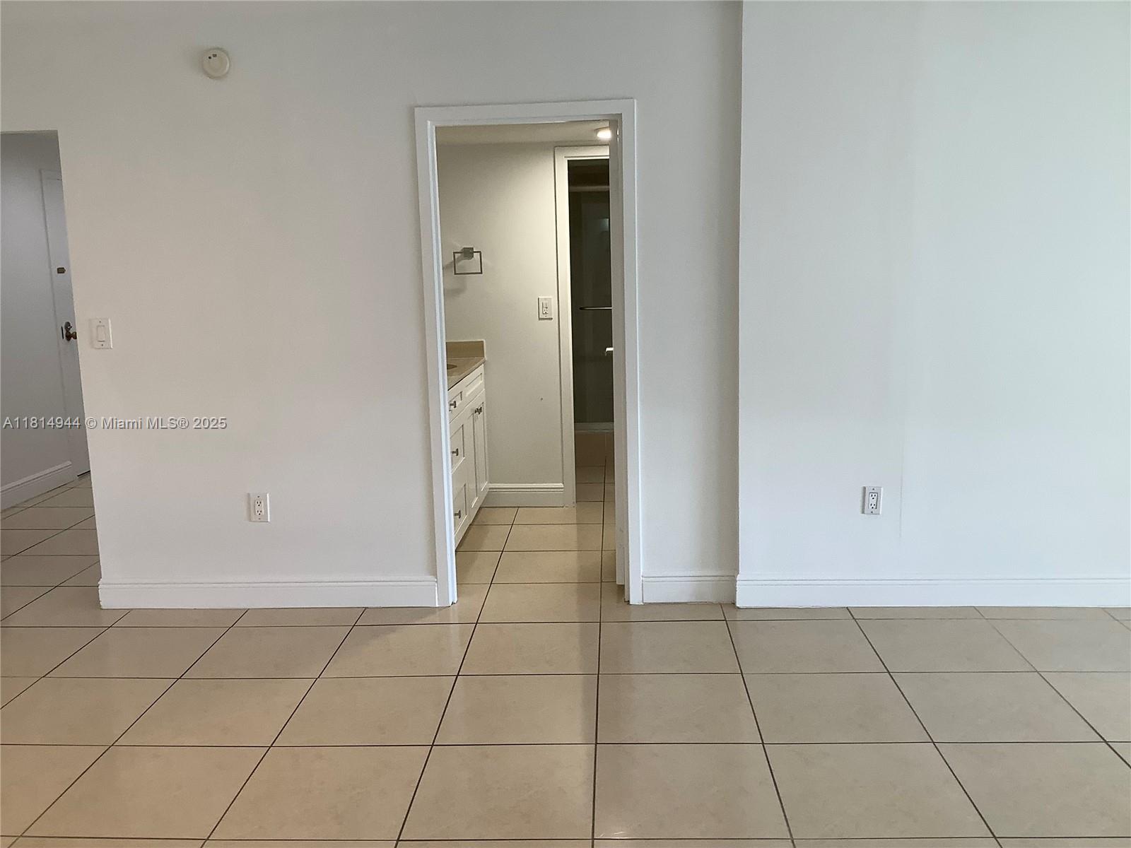 2333 Brickell Ave #615, Miami FL 33129