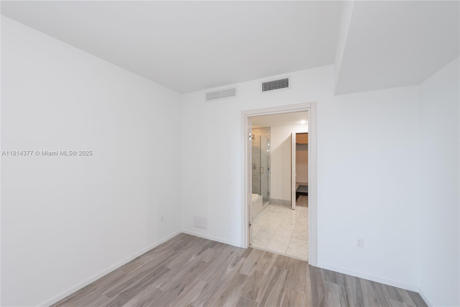 801 S Miami Ave #1602, Miami FL 33130