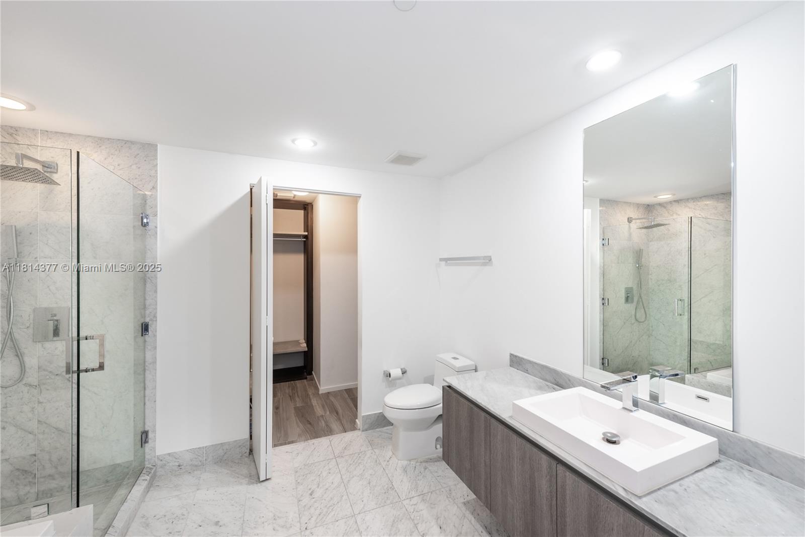 801 S Miami Ave #1602, Miami FL 33130