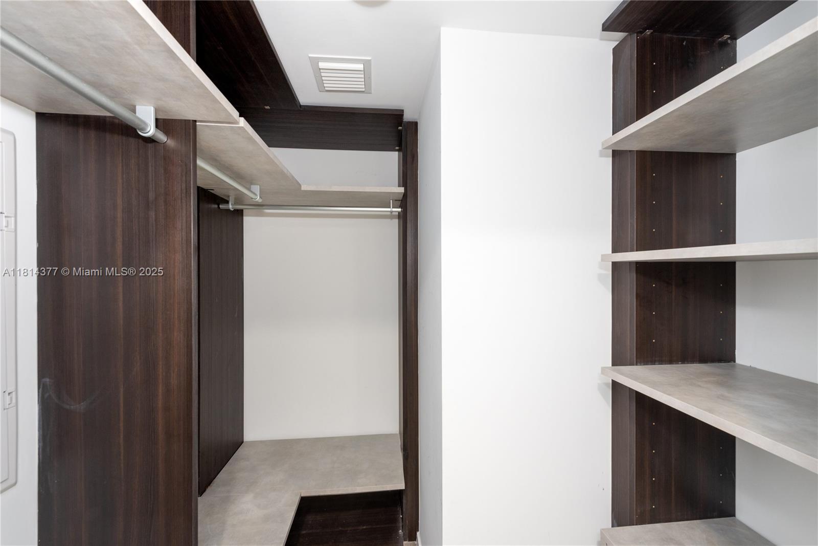 801 S Miami Ave #1602, Miami FL 33130