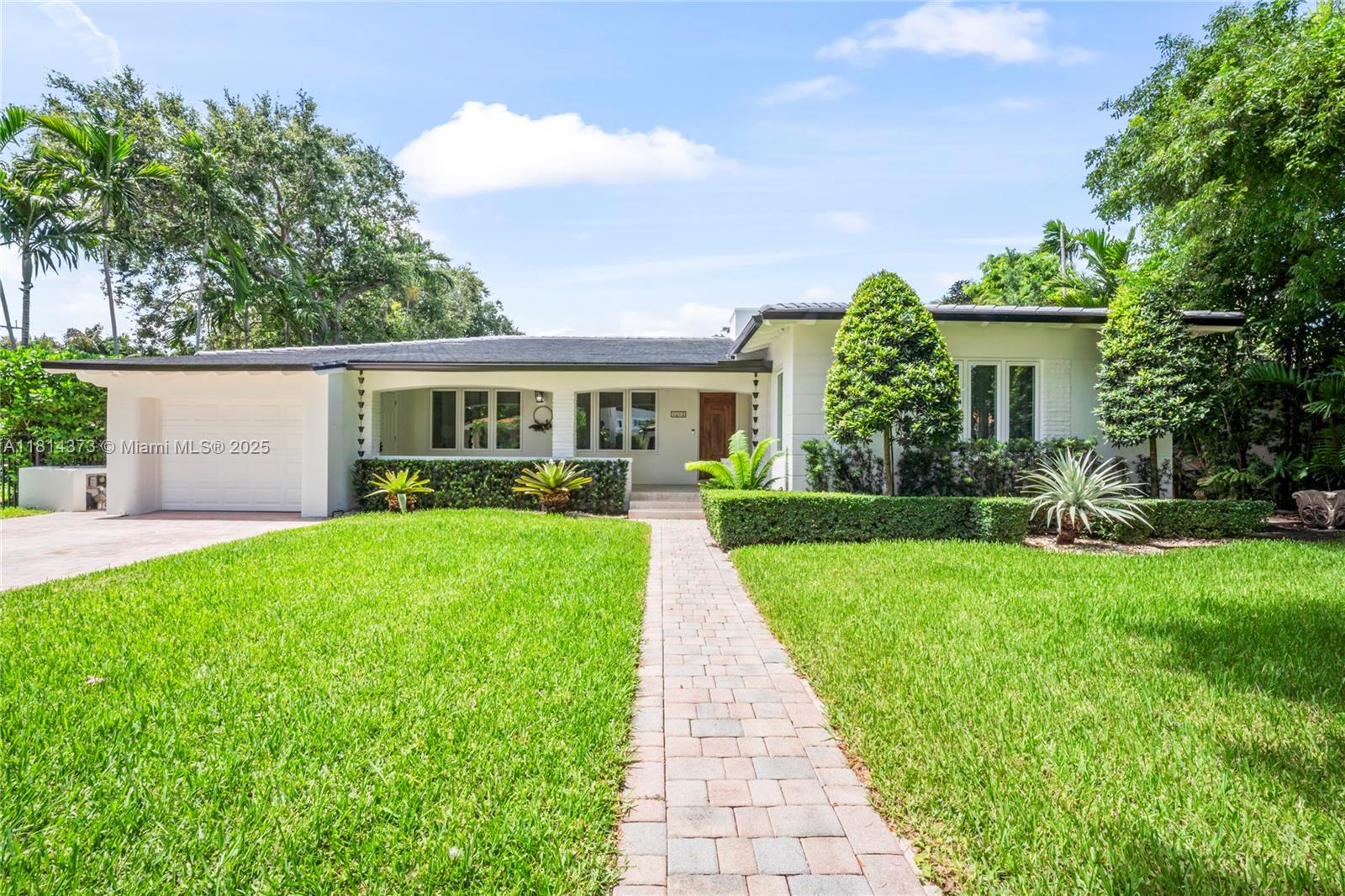 1015 Catalonia Ave, Coral Gables FL 33134