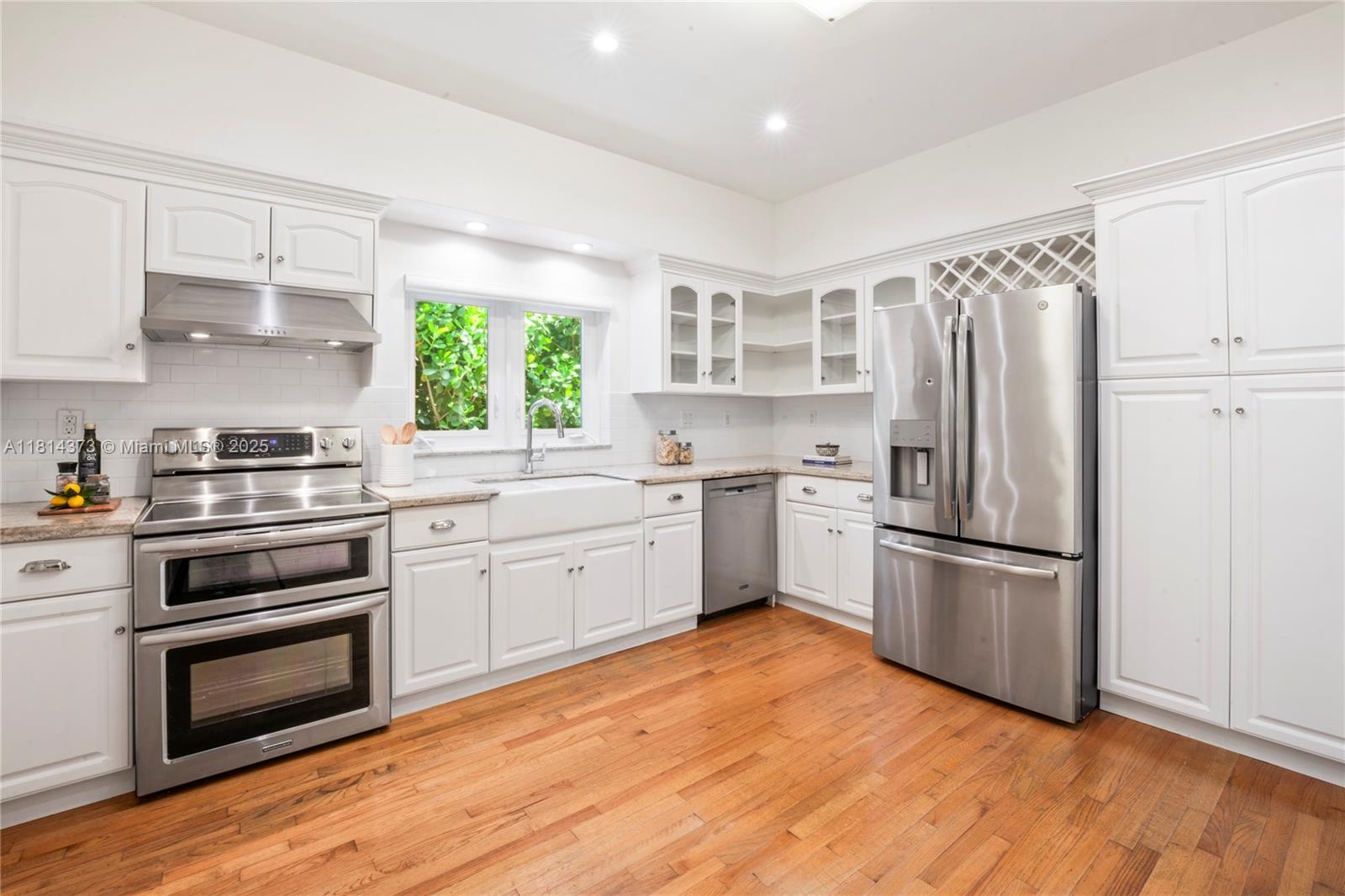 1015 Catalonia Ave, Coral Gables FL 33134