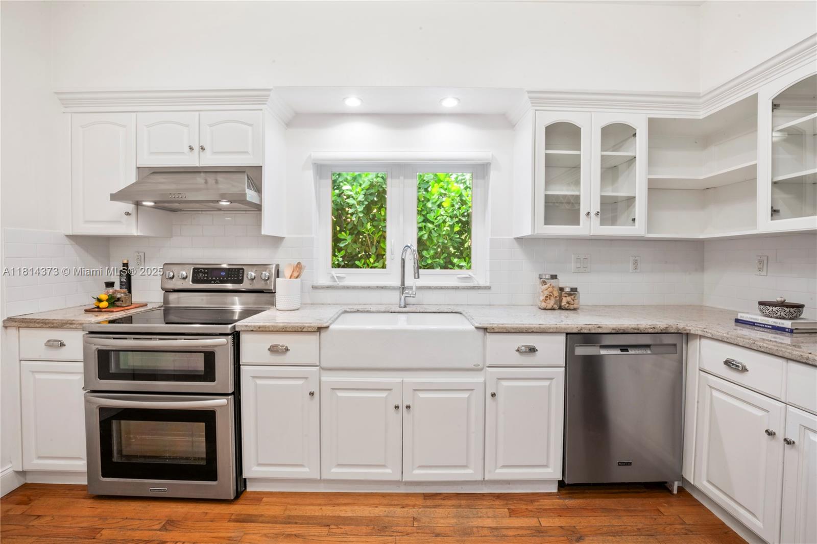 1015 Catalonia Ave, Coral Gables FL 33134