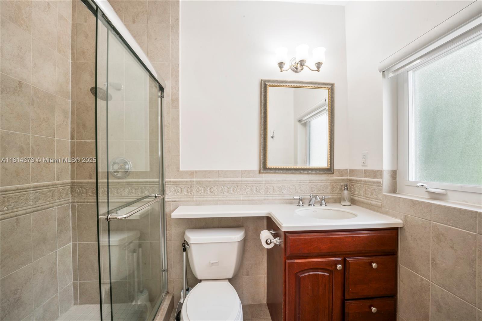1015 Catalonia Ave, Coral Gables FL 33134