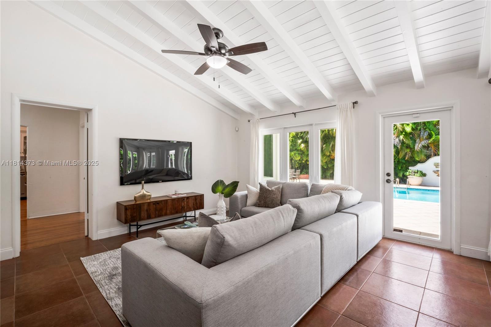 1015 Catalonia Ave, Coral Gables FL 33134