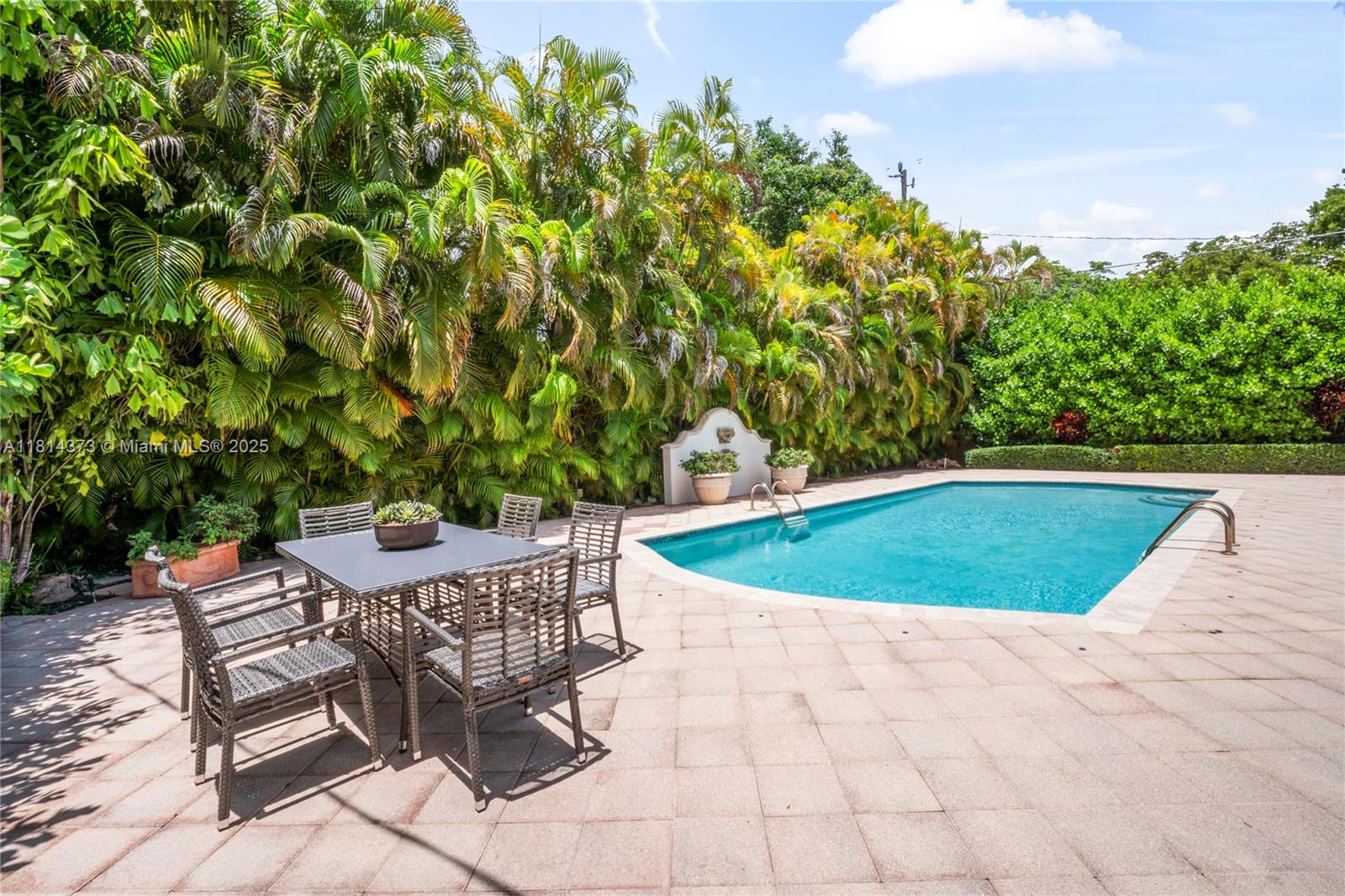 1015 Catalonia Ave, Coral Gables FL 33134