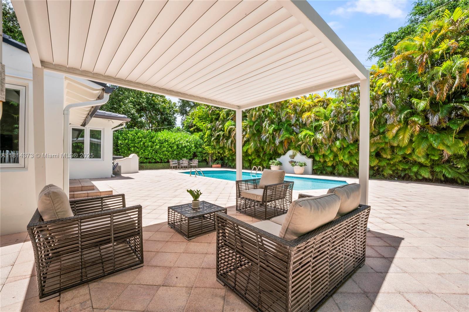 1015 Catalonia Ave, Coral Gables FL 33134