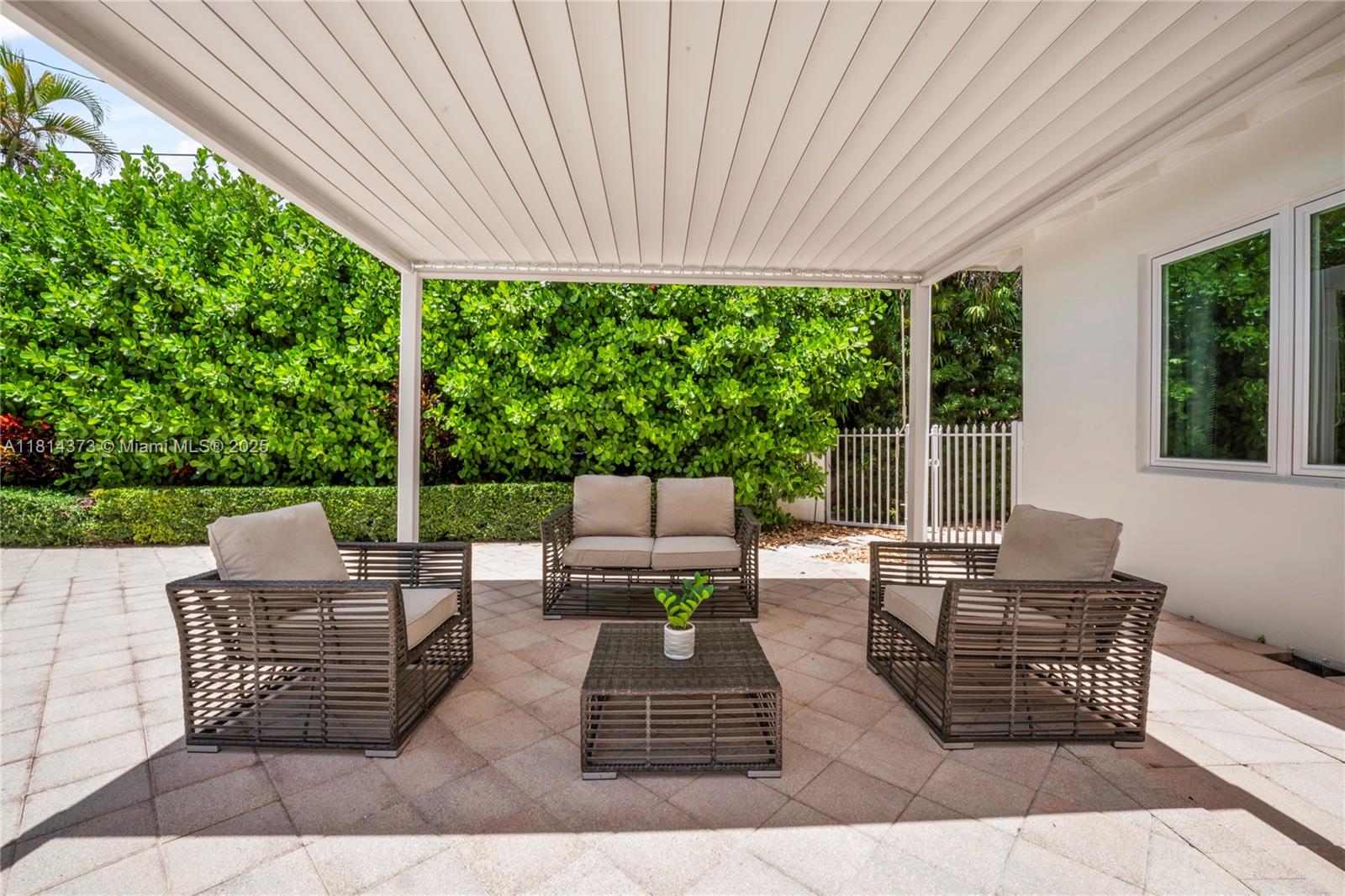 1015 Catalonia Ave, Coral Gables FL 33134