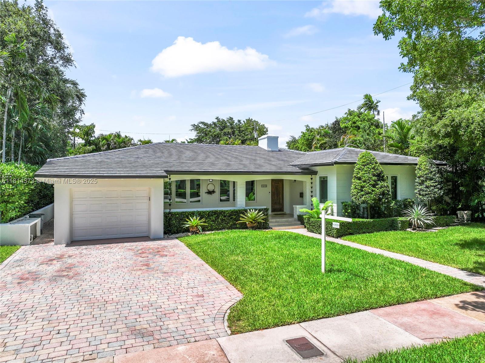 1015 Catalonia Ave, Coral Gables FL 33134