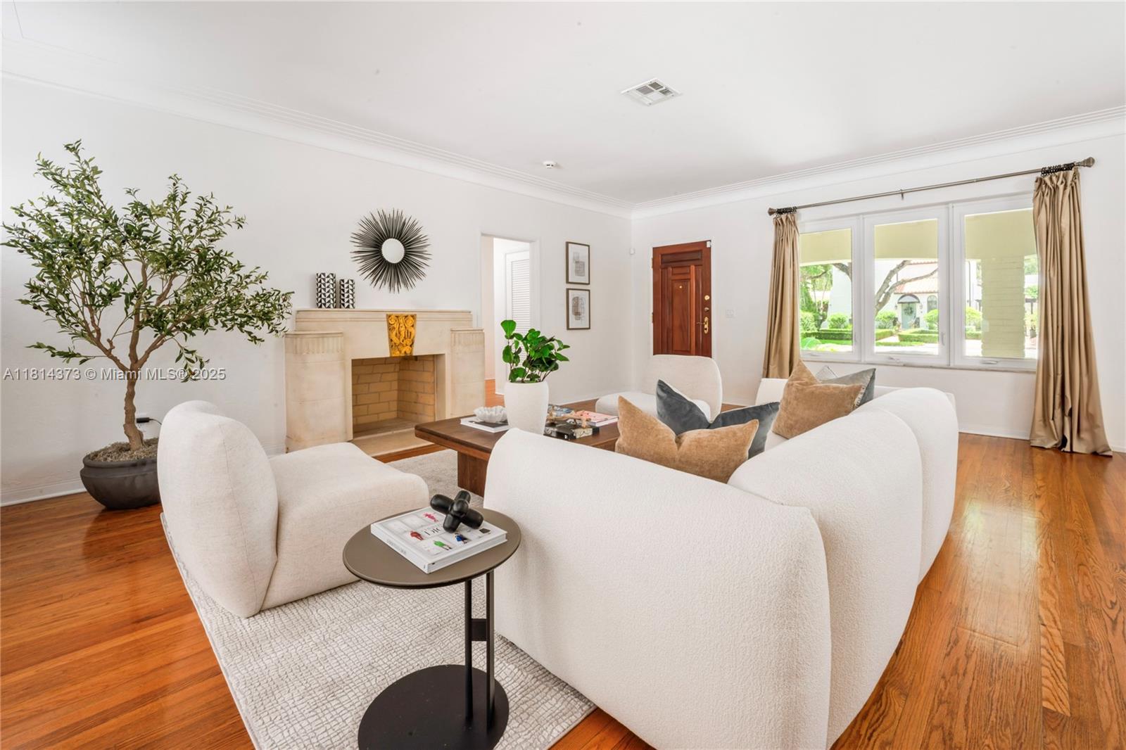 1015 Catalonia Ave, Coral Gables FL 33134