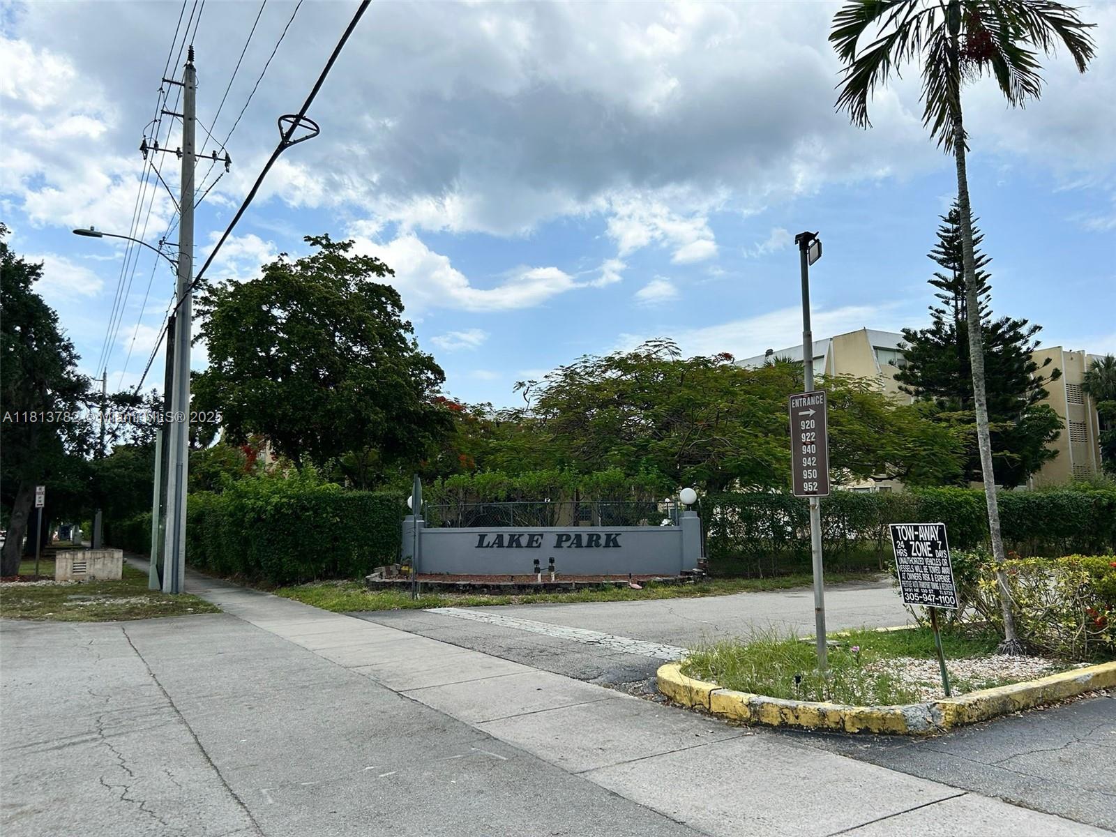 Lake Park Condo No 1 - Bl