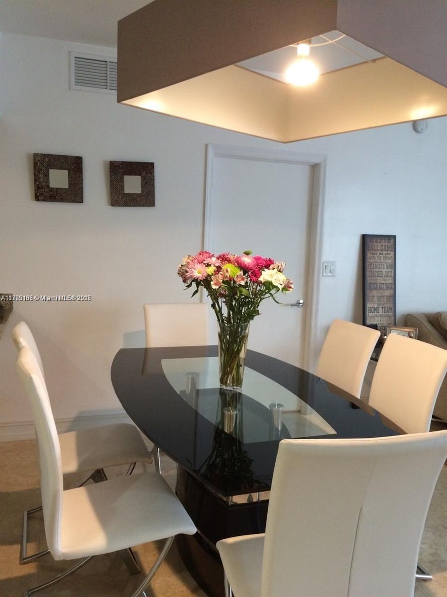 19900 E Country Club Dr #718, Aventura FL 33180