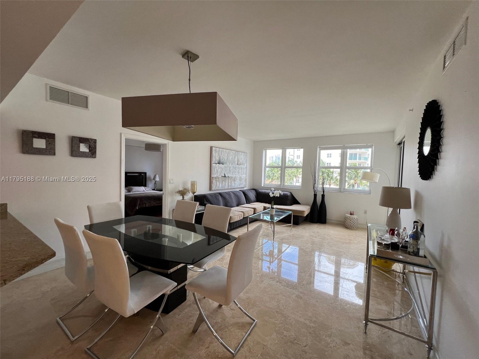19900 E Country Club Dr #718, Aventura FL 33180