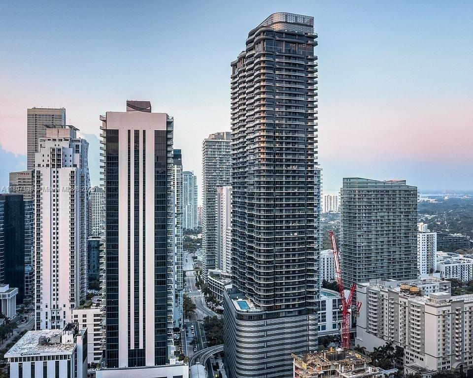 1000 Brickell Plz Unit 2705, Miami, Florida 33131