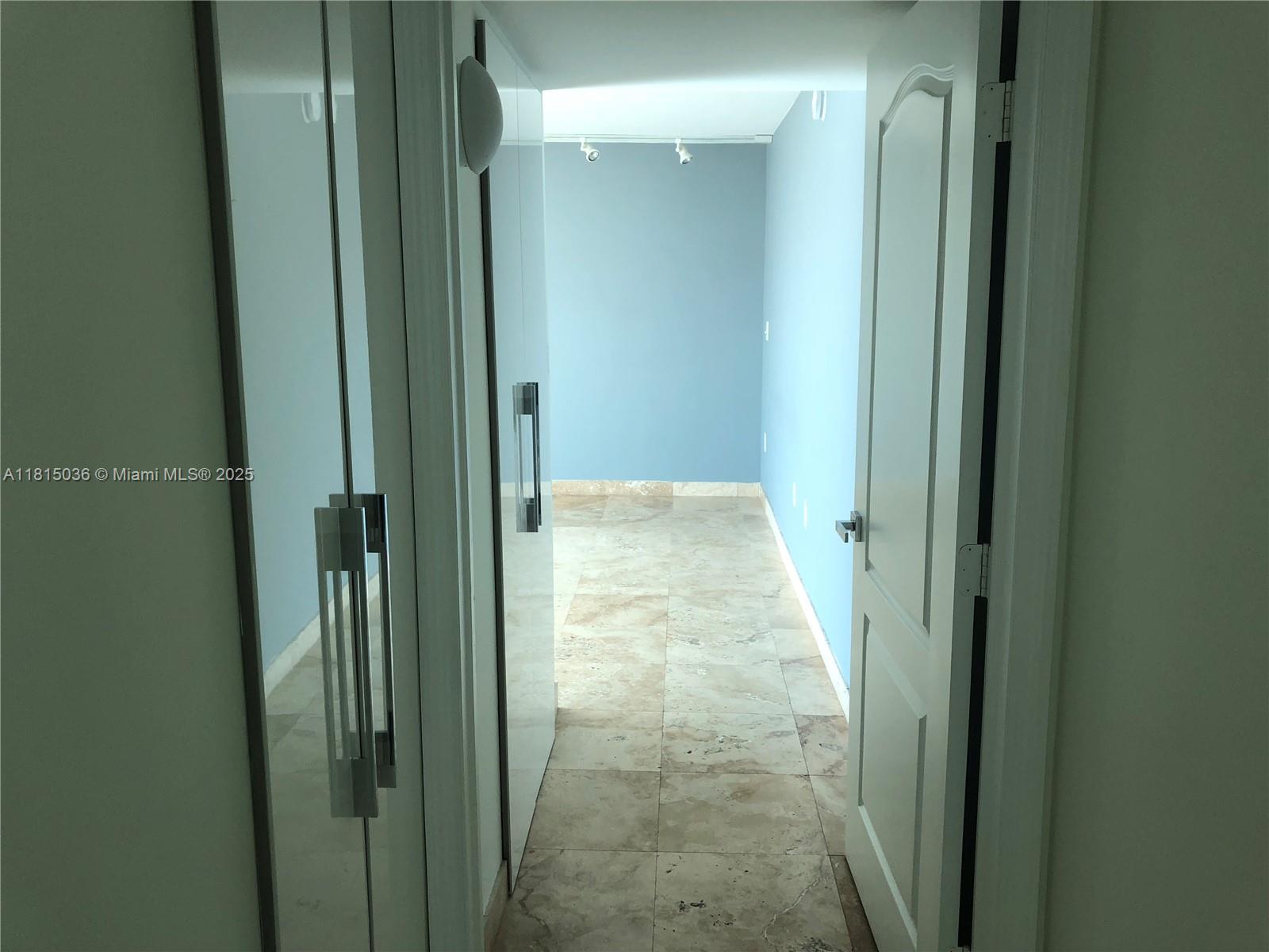 2101 Brickell Ave #1607, Miami FL 33129