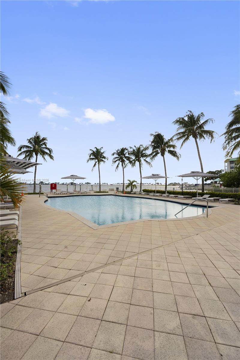 2101 Brickell Ave #1607, Miami FL 33129