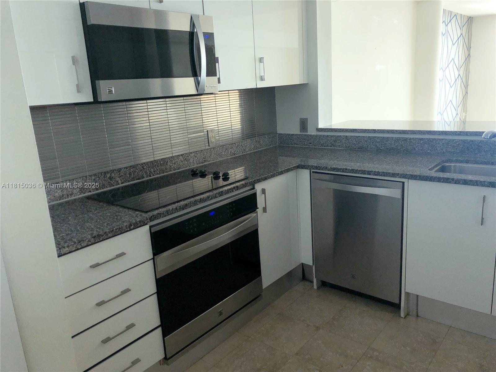 2101 Brickell Ave #1607, Miami FL 33129