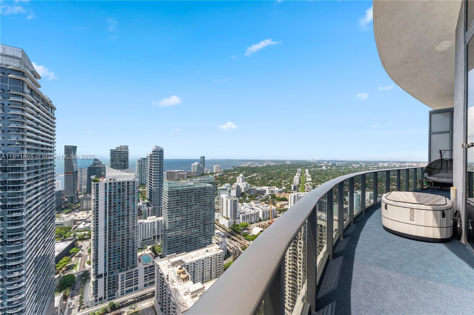 45 SW 9th St #4903, Miami FL 33130