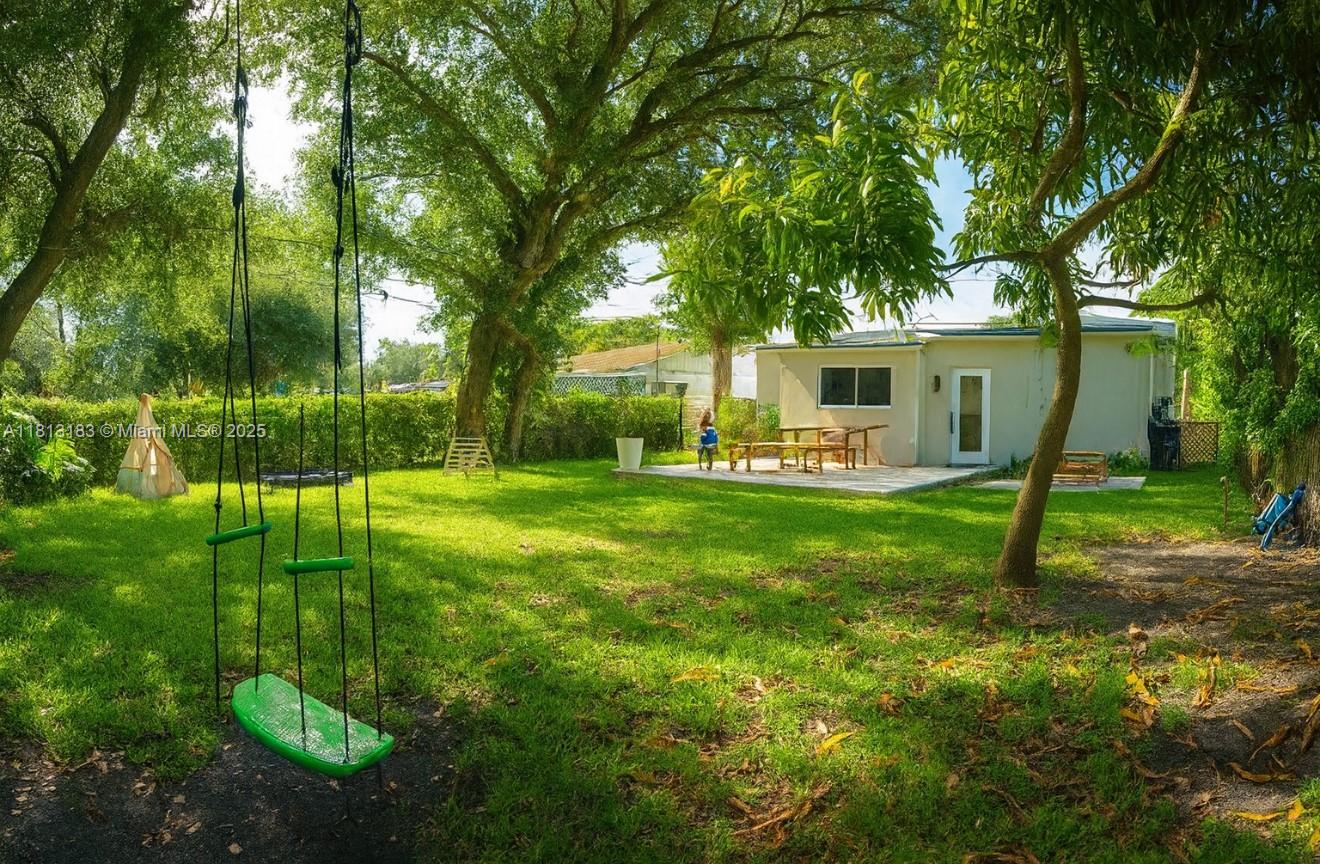 365 NE 87th St, El Portal, Florida image 1
