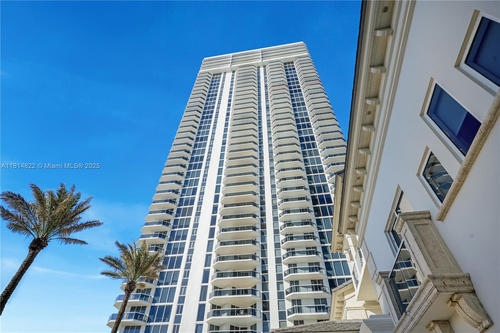 4779 Collins Ave #3801, Miami Beach FL 33140